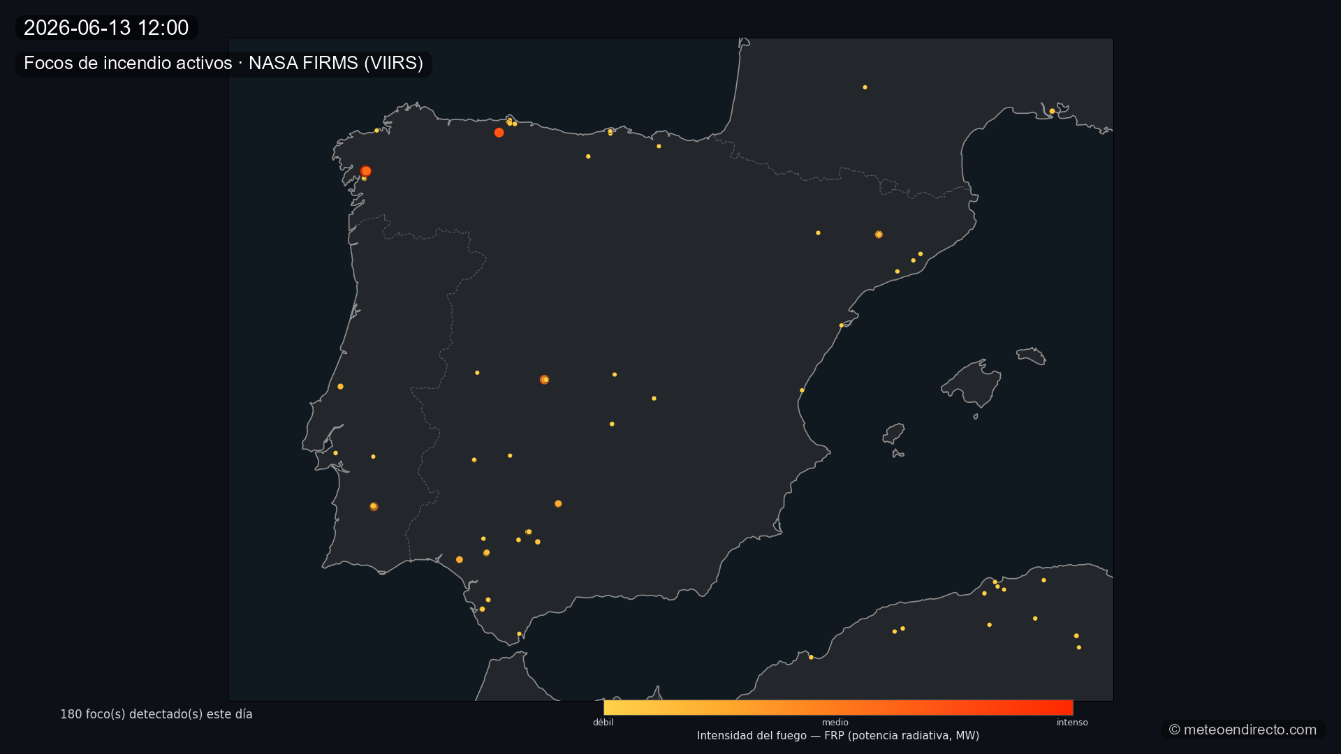 Focos de incendio activos detectados por satélite sobre España, como puntos ámbar a rojo según su intensidad (FRP)